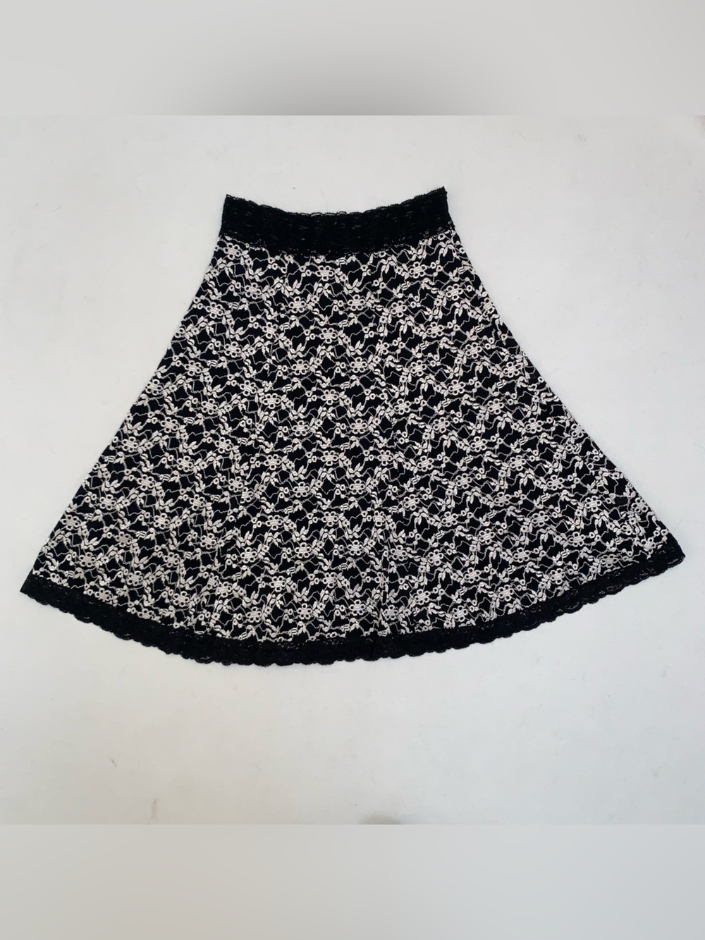 CABI Lace Floral Skirt Womens S Black A Line Knee Length Embroidered Boho Fairy